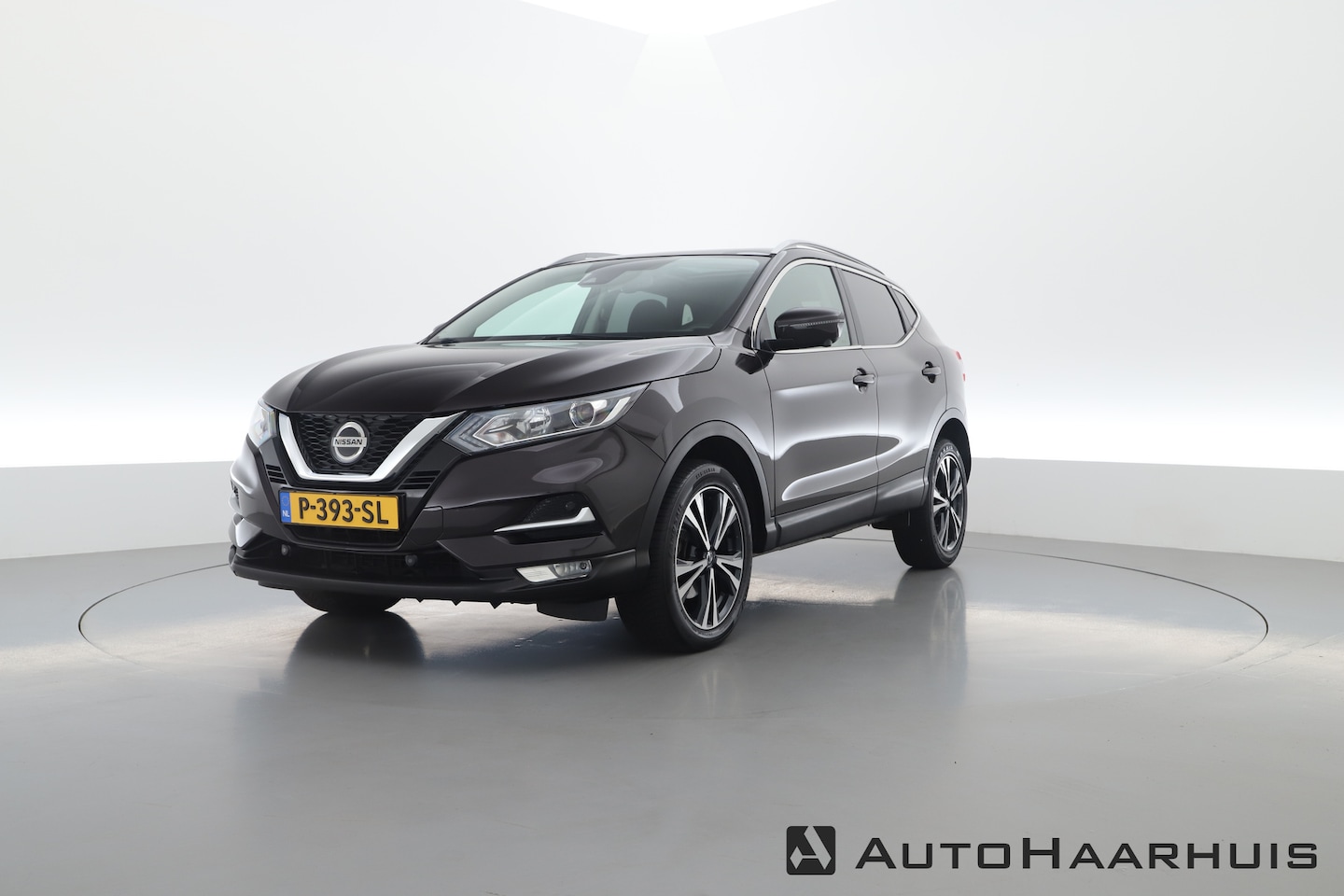 Nissan Qashqai - 1.3 DIG-T N-Connecta | Pano | 360cam | Stoelverw. | Navi | 18'' - AutoWereld.nl