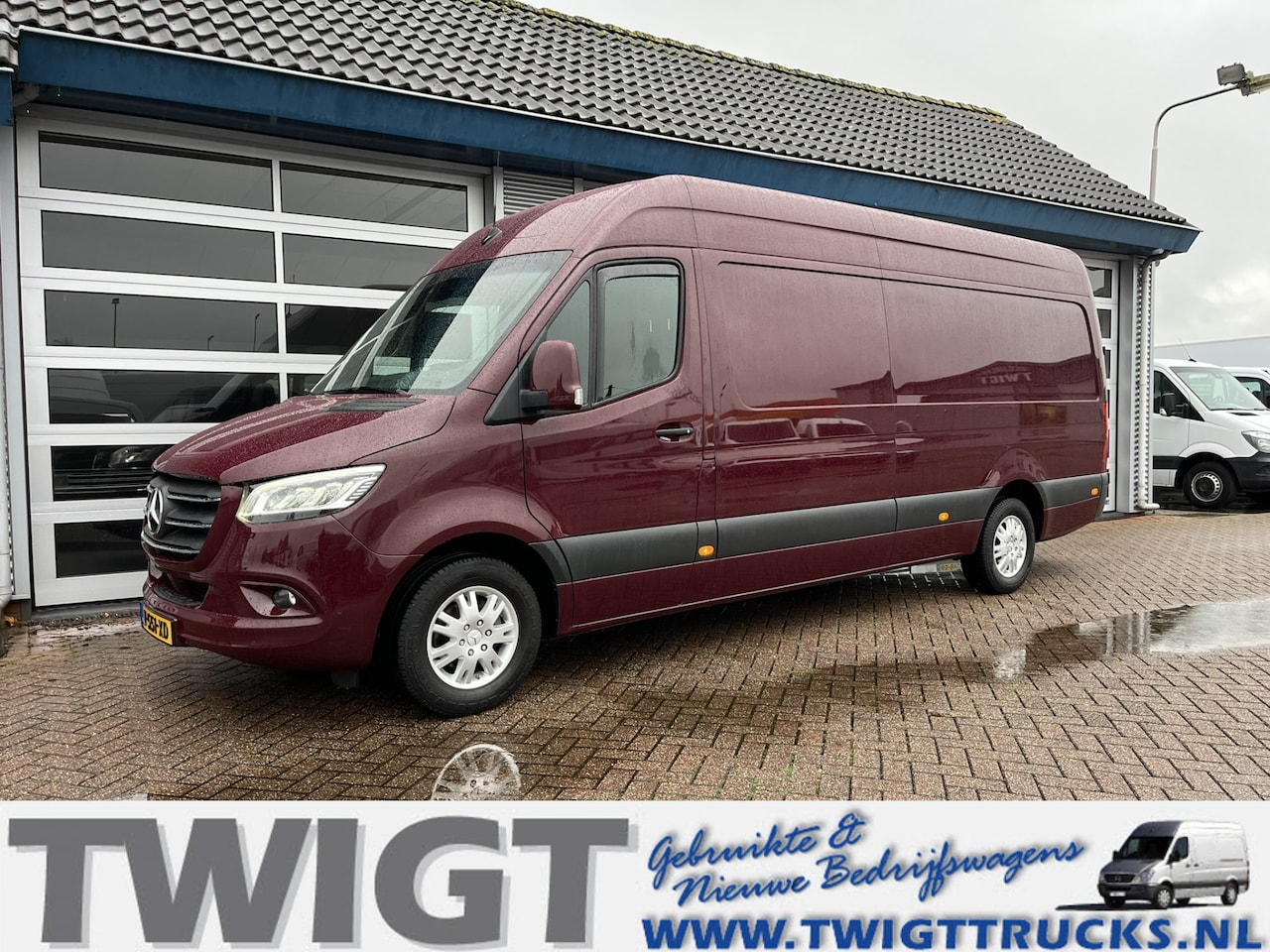 Mercedes-Benz Sprinter - 319 3.0 CDI L3H2 EURO VI-D Automaat/10"MBUX - AutoWereld.nl