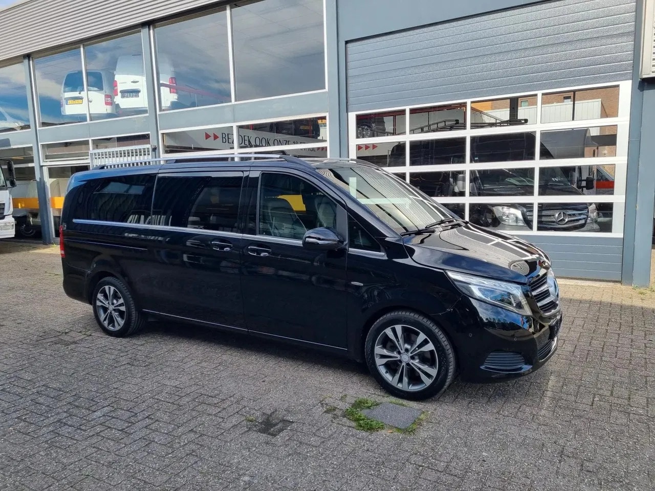 Mercedes-Benz V-klasse - V250 D 4MATIC 4x4 Maxi 7 Zits Avantgarde Euro 6 Netto - AutoWereld.nl