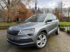 Skoda Karoq - 1.0 TSI Style Business | DSG | Keyless | All-Seasons | Navi |