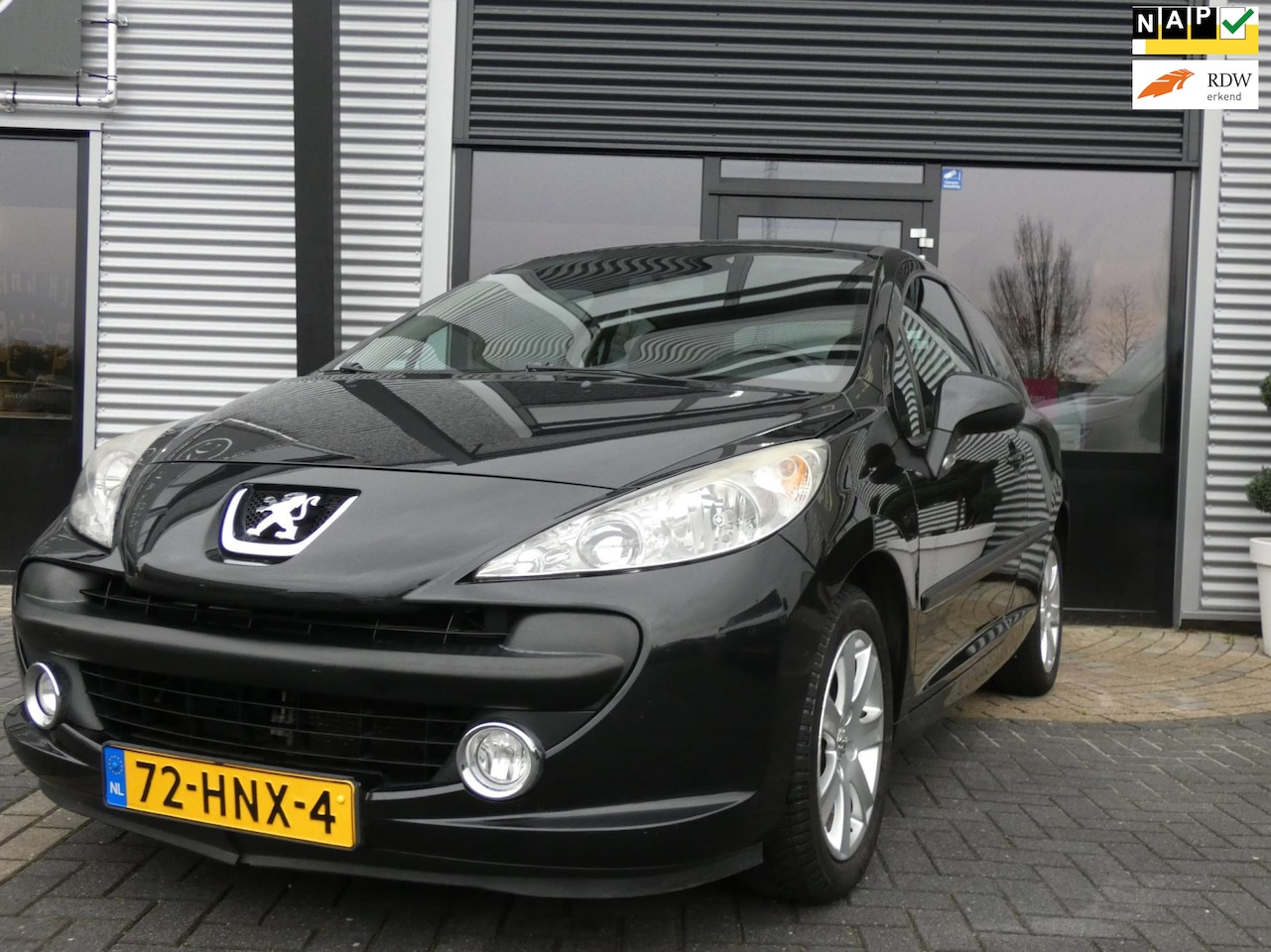 Peugeot 207 - 1.4 VTi Look 1.4 VTi Look - AutoWereld.nl