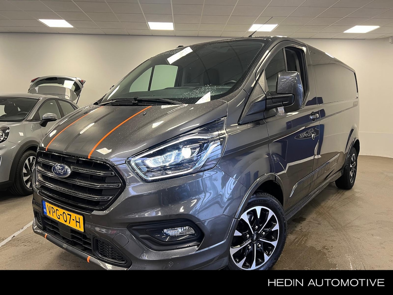 Ford Transit Custom - 320 L2H1 Sport 185PK | Adaptieve cruise control | Xenon | BLIS | Navigatie - AutoWereld.nl