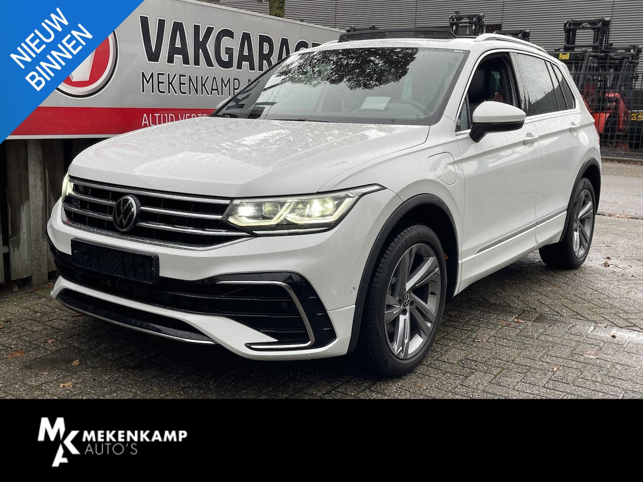 Volkswagen Tiguan - 1.4 TSI eHybrid R-Line Business+ 18"/Panoramadak/Trekhaak/Head-UP/Stuur + stoelverwarming - AutoWereld.nl