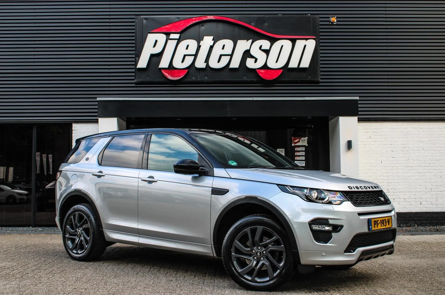 Land Rover Discovery Sport - 2.0 TD4 HSE 7p. NAP FACELIFT - AutoWereld.nl