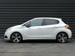 Peugeot 208 - 1.2 PURETECH 110PK 5-DRS GT-LINE / NAVI / LED / CLIMA / PDC / CAMERA / 17" LMV / CRUISECON