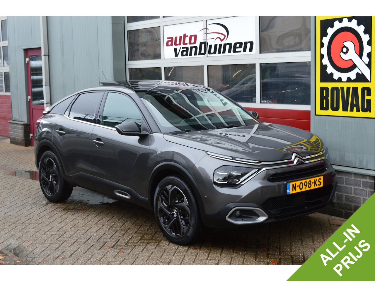 Citroën C4 - 1.2 Puretech Shine O.a: Keyless, Stoel+stuurverw, Leder, Massage, Etc. All-in prijs! - AutoWereld.nl