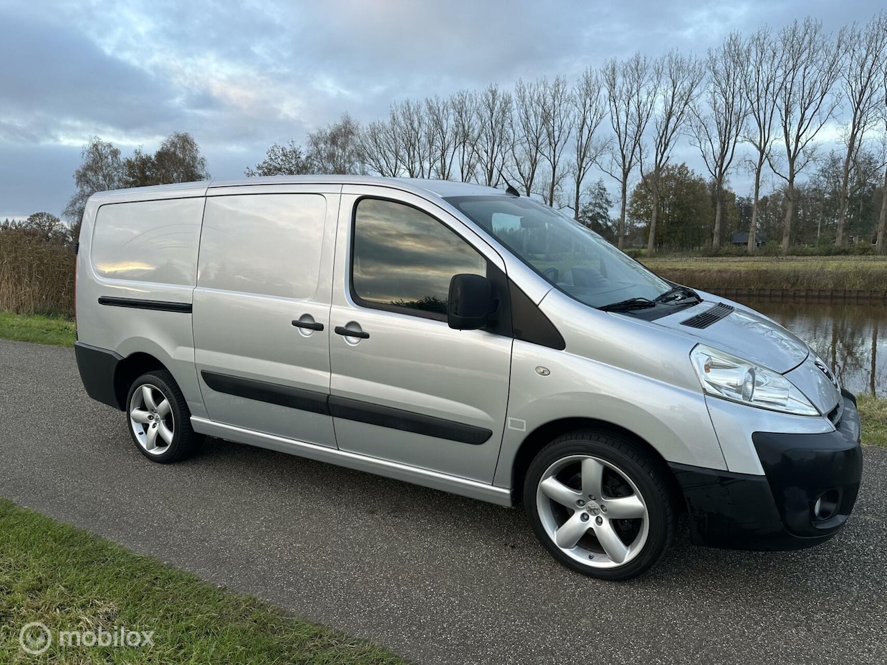 Peugeot Expert - Bestel 229 2.0 HDI L2H1 - AutoWereld.nl