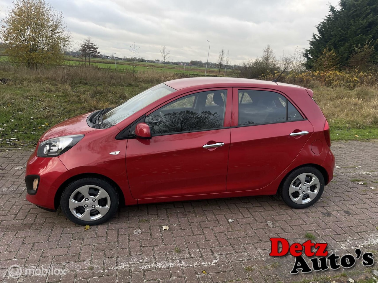 Kia Picanto - 1.0 CVVT DynamicLine met airco 5 deurs - AutoWereld.nl