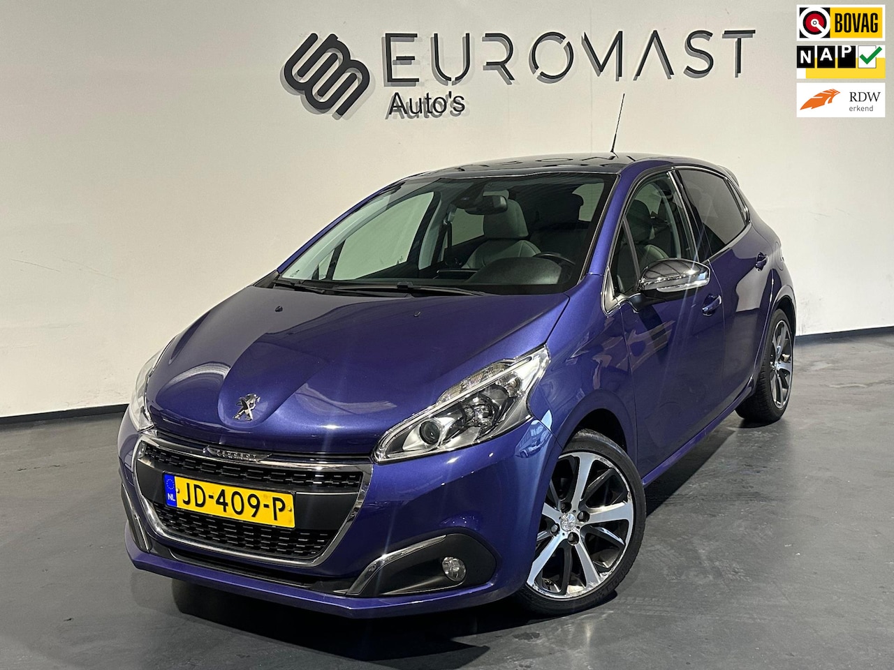 Peugeot 208 - 1.2 PureTech Allure Navi Cruise Leder Pdc Panoramadak Nieuwe Apk - AutoWereld.nl