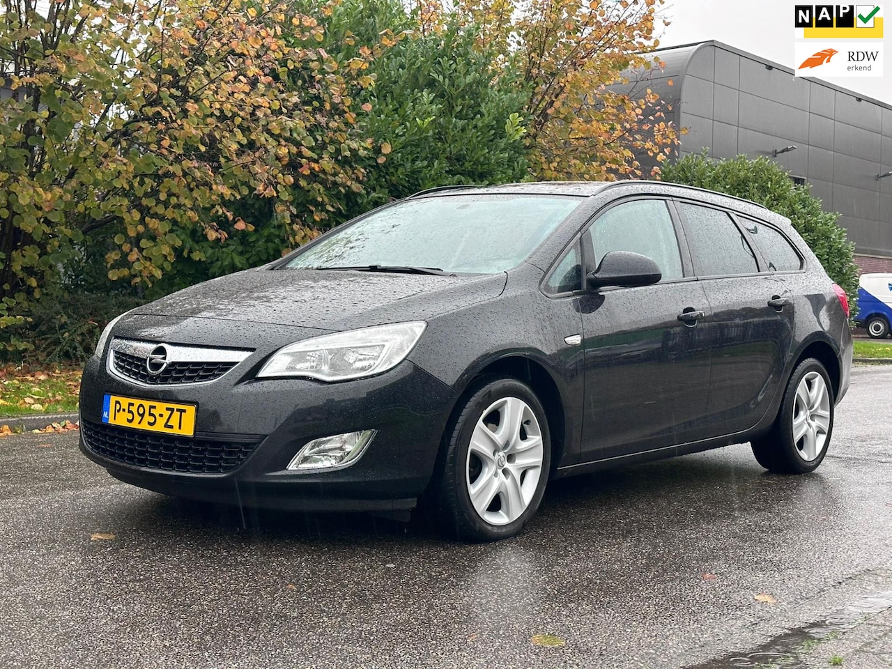 Opel Astra Sports Tourer - 1.4 Turbo Edition Stoelverwarming*Cruise*Airco*Dealer onderhouden*Nieuwe APK*Parkeersensor - AutoWereld.nl