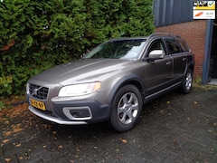 Volvo XC70 - 2.4 D5 Summum, Navi, Leder, Xenon, PDC