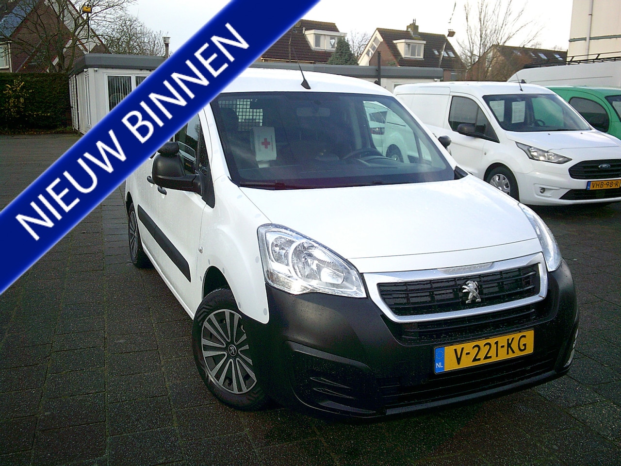 Peugeot Partner - 120 1.6 BlueHDi 100 L1 Premium Pack VOORZIEN VAN AIRCO+NAV+CRUISE BTW VRIJ!EURO6 - AutoWereld.nl