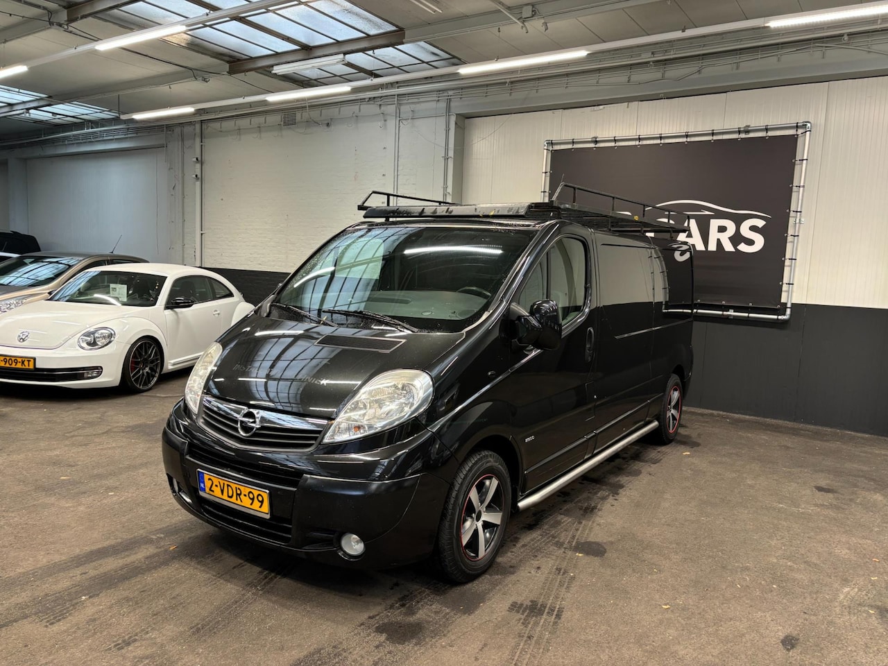 Opel Vivaro - 2.5 CDTI L2H1 Navi/Airco/Cruise Control - AutoWereld.nl