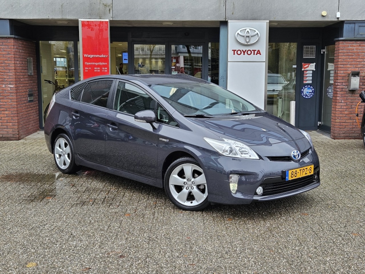 Toyota Prius - 1.8  Business 1.8 Business - AutoWereld.nl