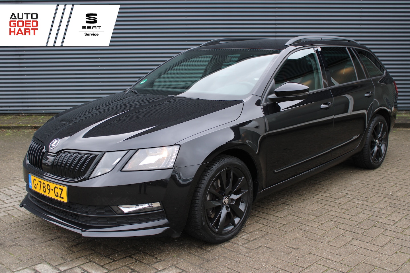 Skoda Octavia Combi - 1.0 TSI Greentech Sportline Business Navigatie CarPlay Trekhaak Camera - AutoWereld.nl