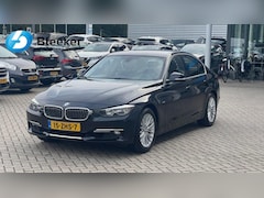 BMW 3-serie - 320I 184Pk Executive Airco Navi PDC Cruise