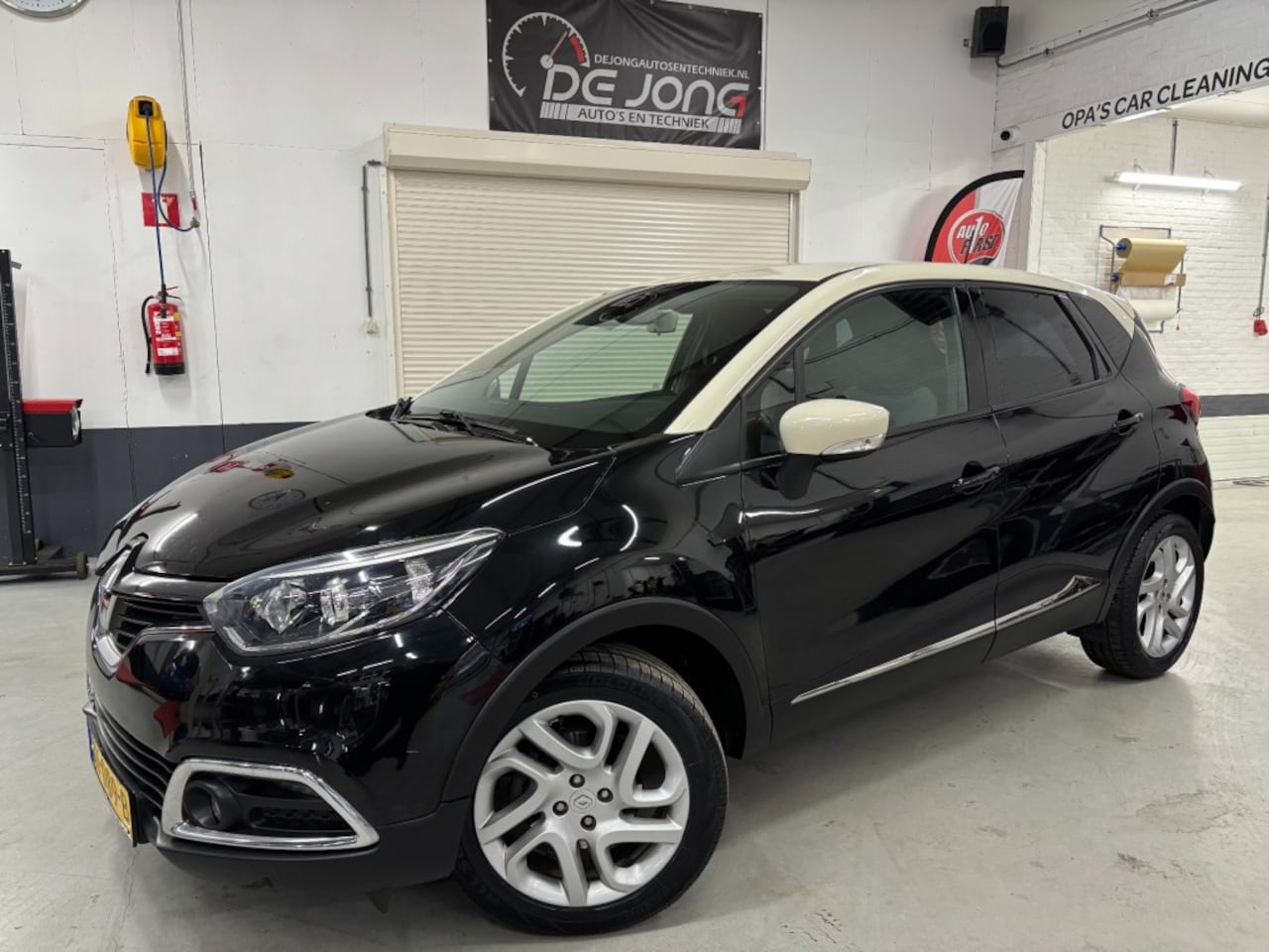 Renault Captur - 1.2 TCE DYNAMIQUE AUTOMAAT, NAVI, CAMERA, CLIMA - AutoWereld.nl