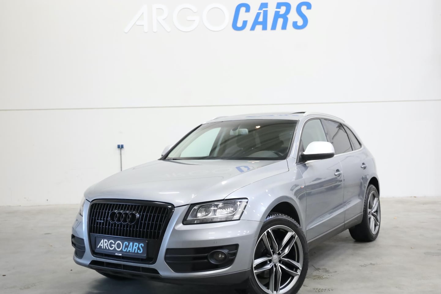 Audi Q5 - 2.0 TFSI QUATTRO PANO NAVI PDC CLIMA/AIRCO 20" Velgen GOED ONDERHOUDEN LEASE/INRUIL MOGELI - AutoWereld.nl