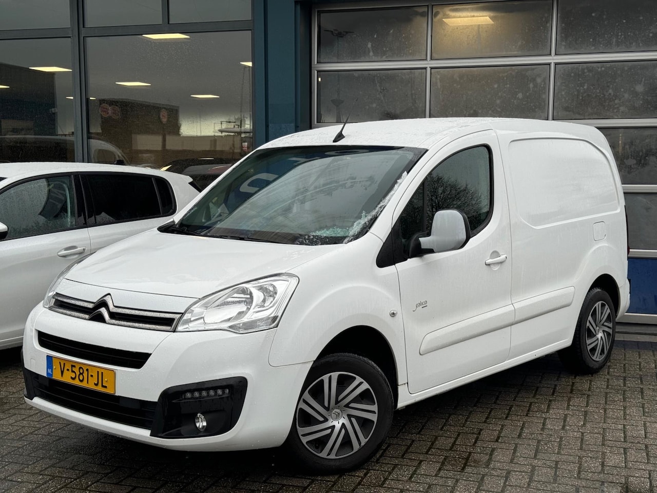 Citroën Berlingo - 1.6 BlueHDI 75 Business Economy Airco - AutoWereld.nl