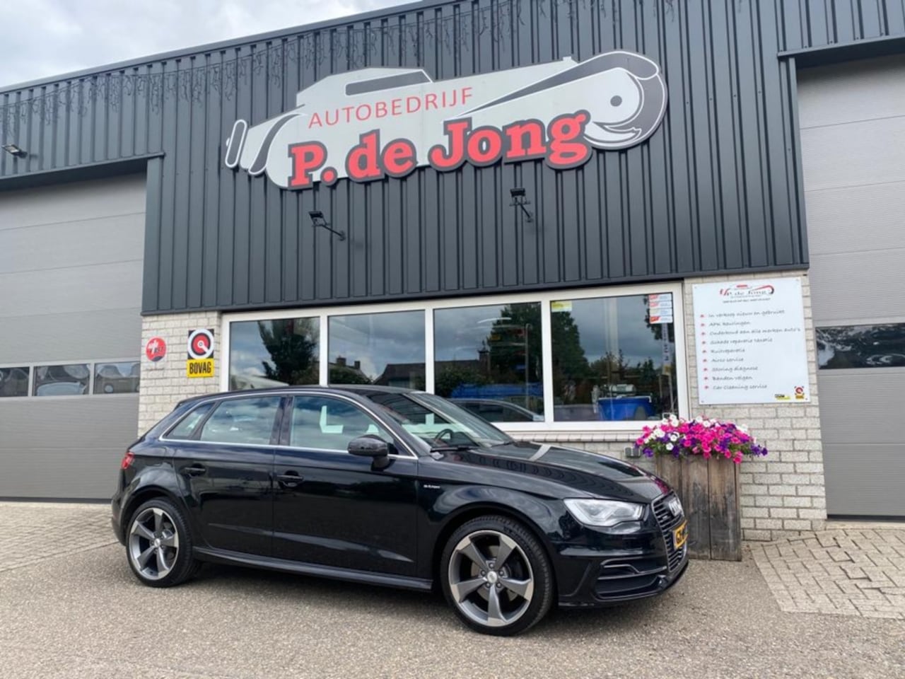 Audi A3 - 1.4 TFSI E-tron, 204pk, S-LINE, Origineel NL, Trekhaak - AutoWereld.nl