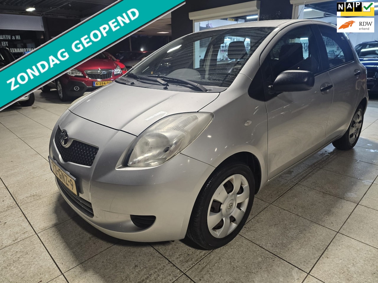 Toyota Yaris - 1.3 VVTi Sol | 1E EIGENAAR | 12MND GARANTIE | NW APK| LAGE KM | AIRCO | - AutoWereld.nl