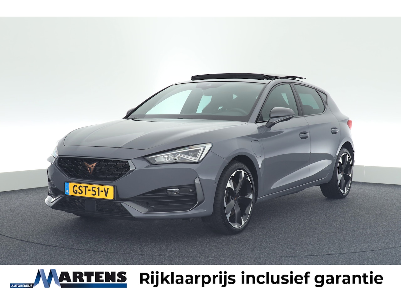 CUPRA Leon - 1.4 204pk e-Hybrid Business Camera Led Stoelverwarming Panoramadak Virtual Cockpit Navigat - AutoWereld.nl