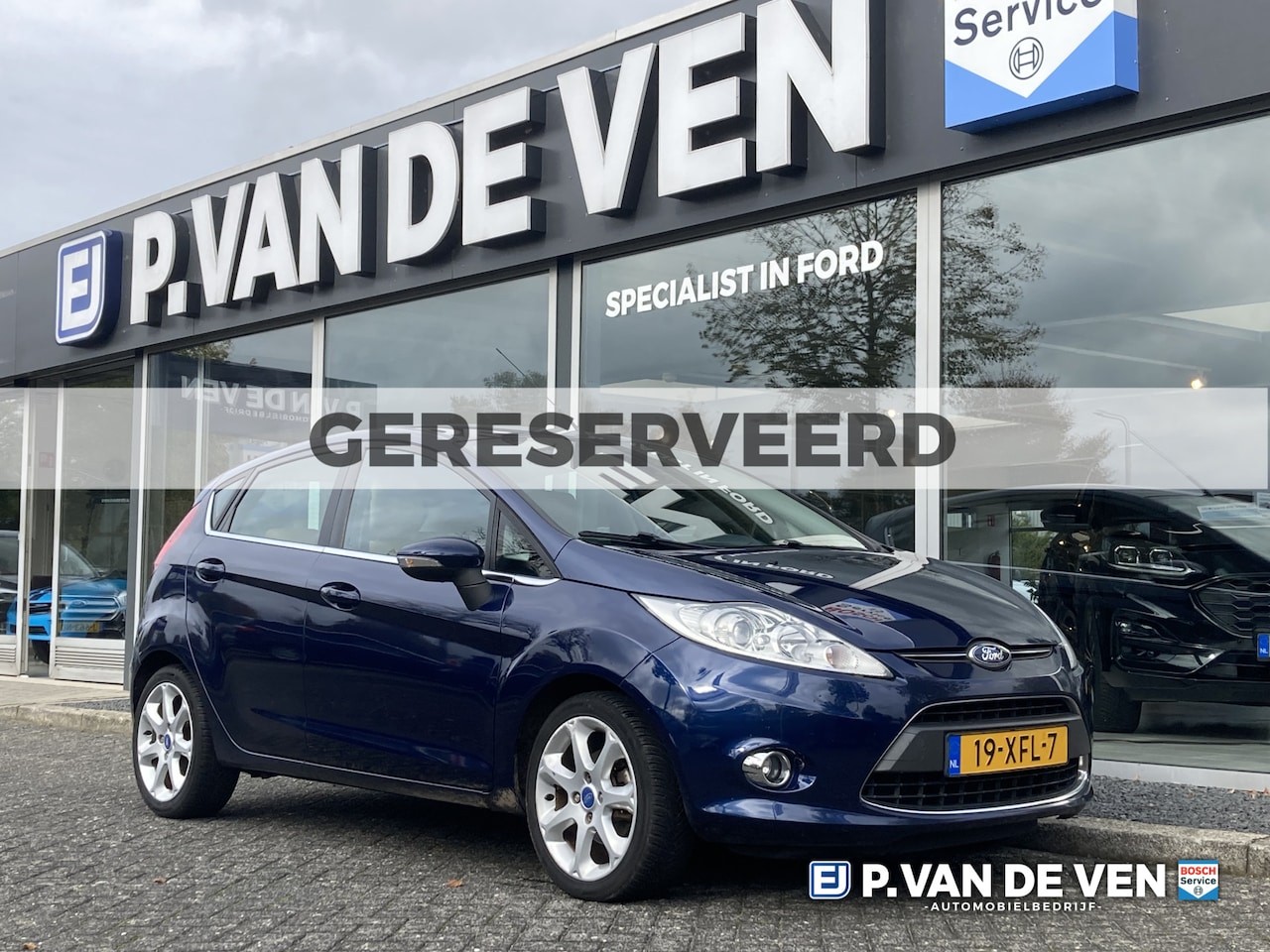 Ford Fiesta - 1.25 Titanium X 5drs 82pk/60kW | Leder | X-Pack | Cruise | Voorruitverwarming | PDC | Clim - AutoWereld.nl