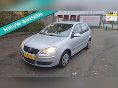 Volkswagen Polo - 1.2-12V Comfortline 5 DRS MET AIRCO TOP ONDER HOUDEN