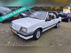 Opel Ascona - 1.6 S H4