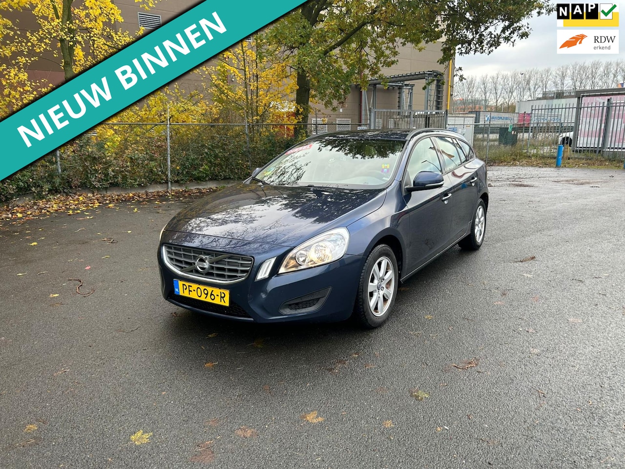 Volvo V60 - 1.6 D2 R-Design 1.6 D2 R-Design - AutoWereld.nl