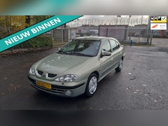 Renault Mégane - 1.6-16V Dynamique