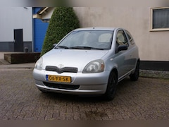 Toyota Yaris - 1.3-16V VVT-i Luna