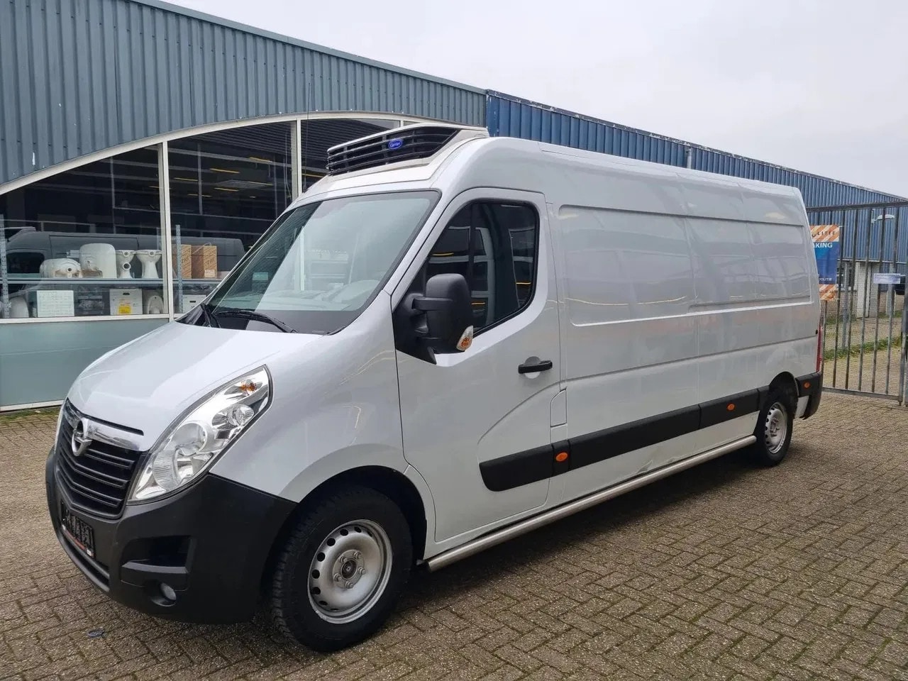 Opel Movano - Maxi Kuhlwagen Carrier Xarios 350 STB 230V Euro 5 - AutoWereld.nl