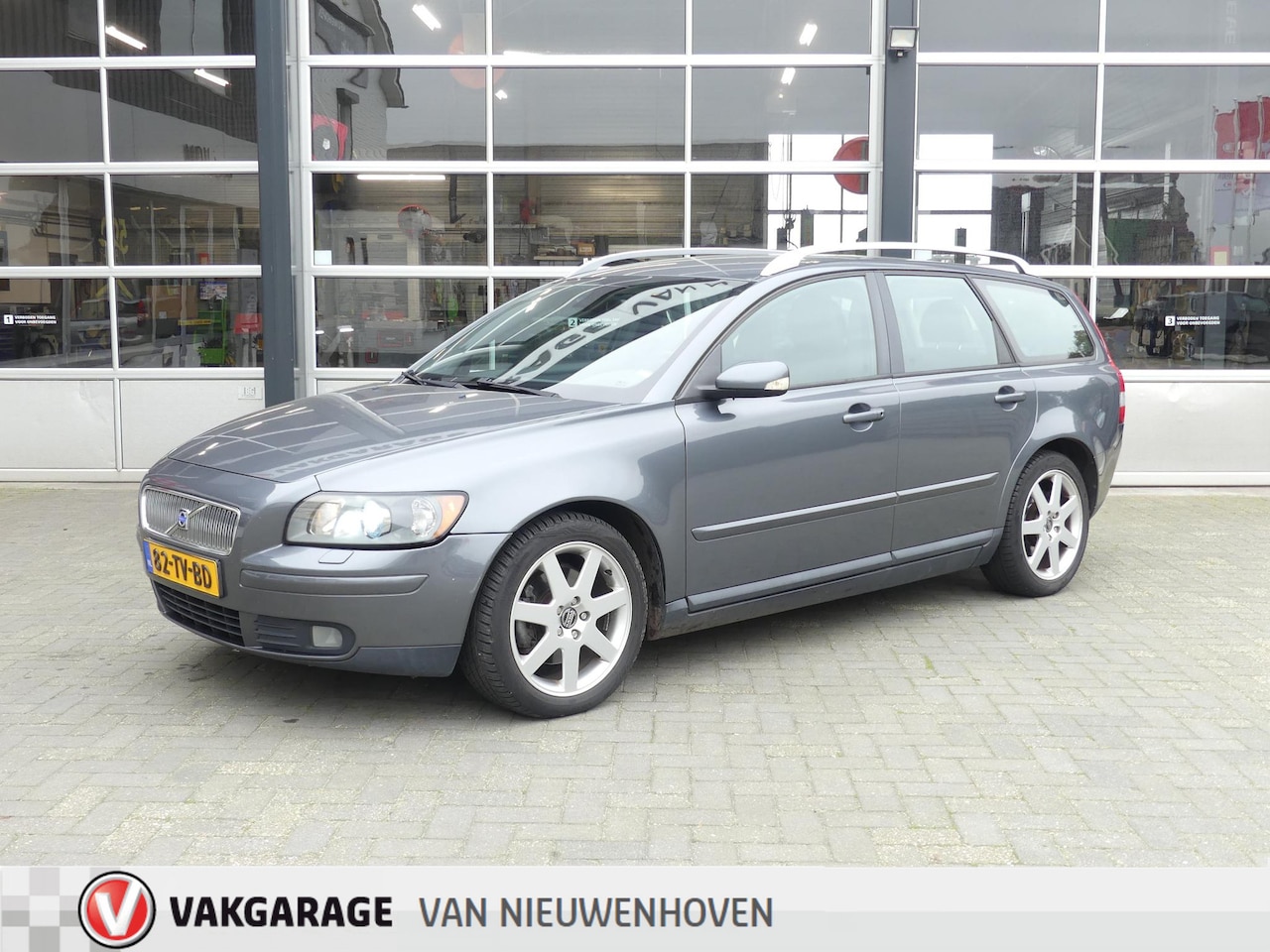 Volvo V50 - 2.4 Summum Automaat - AutoWereld.nl