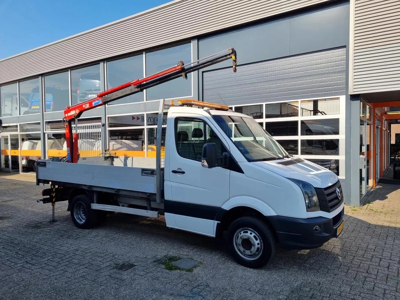 Volkswagen Crafter - 46 Pick up / Maxilift Kraan 1800 KG / Euro 5M 5 - AutoWereld.nl