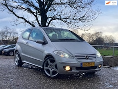 Mercedes-Benz A-klasse - 200 Turbo Avantgarde | Leder + Panodak + Xenon + Stoelverw. nu €4.975,