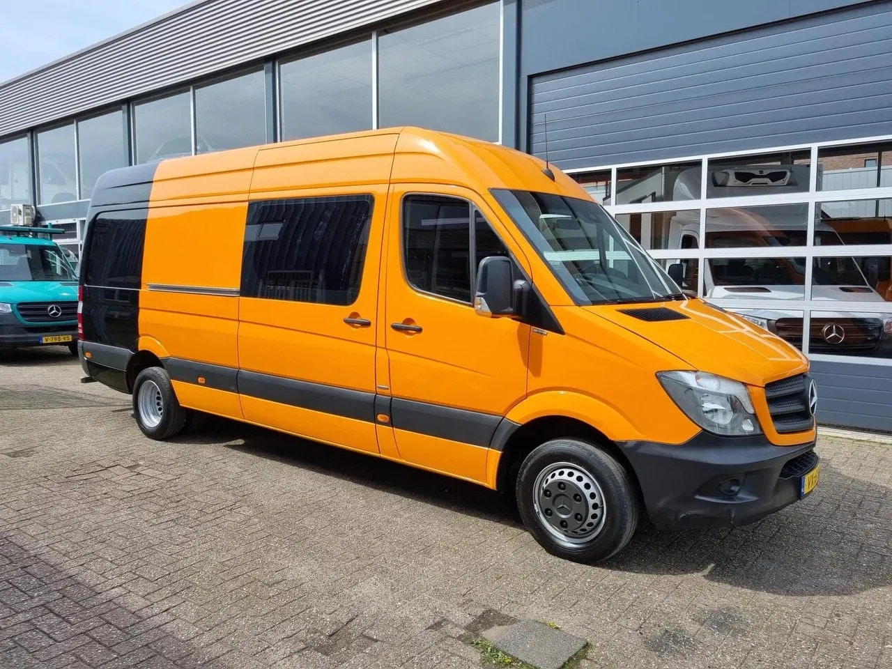 Mercedes-Benz Sprinter - 513 CDI/ Doka / Multicab / Aut/ Navi/ Airco/ EURO 6 - AutoWereld.nl