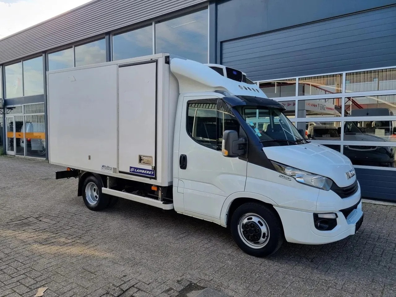 Iveco Daily - 35C18 Kuhlkoffer Carrier -25C/+25C Multitemp Euro 6 - AutoWereld.nl