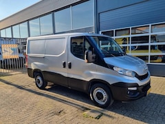 Iveco Daily - 35S17 3.0D L1H1/ Airco/ 3.500 KG trekhaak/ Anhangerkuplung