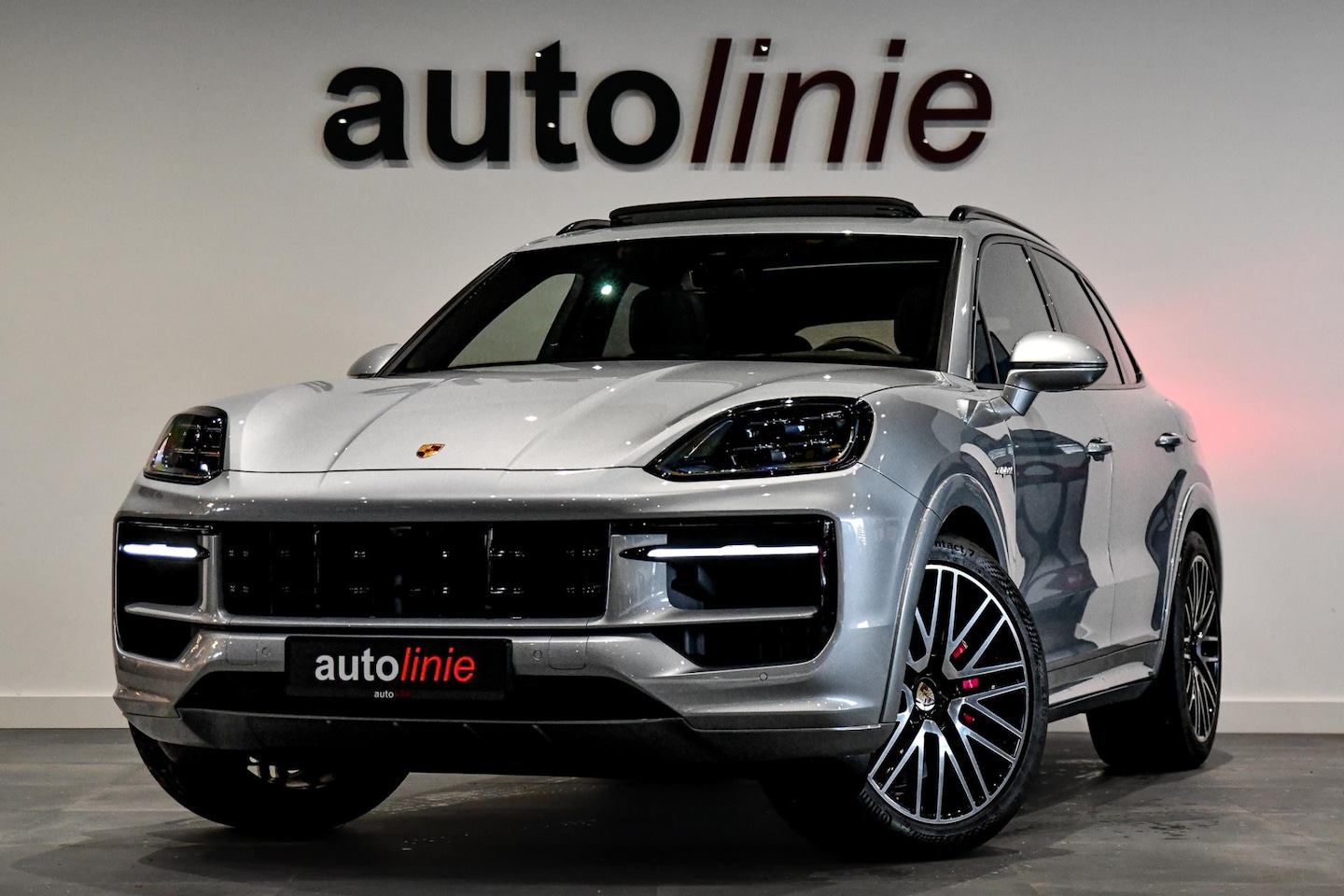 Porsche Cayenne - 3.0 S E-Hybrid BTW. Sport design, Chrono, Pano, Sp uitl, Nightvision, Pass display, HUD, 3 - AutoWereld.nl