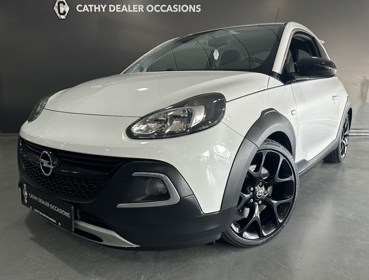 Opel ADAM - 1.4 Turbo Rocks S 150PK 18" LMV Sterrenhemel Leder/Stof Stoel+stuurverwarming - AutoWereld.nl