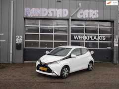 Toyota Aygo - 1.0 VVT-i x-play Automaat Camera Airco Elek Pakket 5Deurs 2017bj GARANTIE