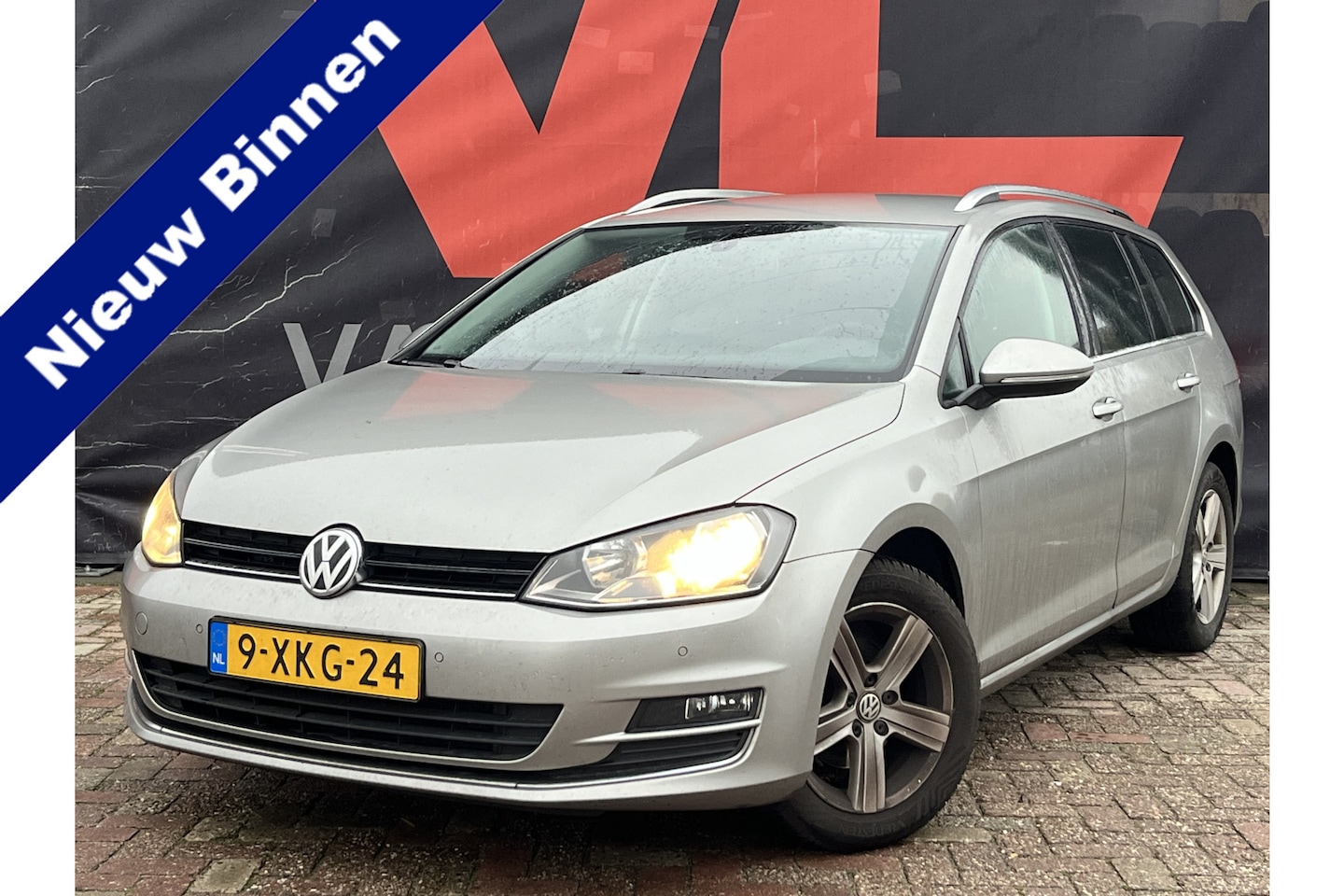 Volkswagen Golf Variant - 1.2 TSI Highline | Nieuw Binnen | Navigatie | Climate Control | Stoel verwarming | APK 24- - AutoWereld.nl