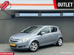 Opel Corsa - 1.4-16V Cosmo / Leuk voor een klein prijsje