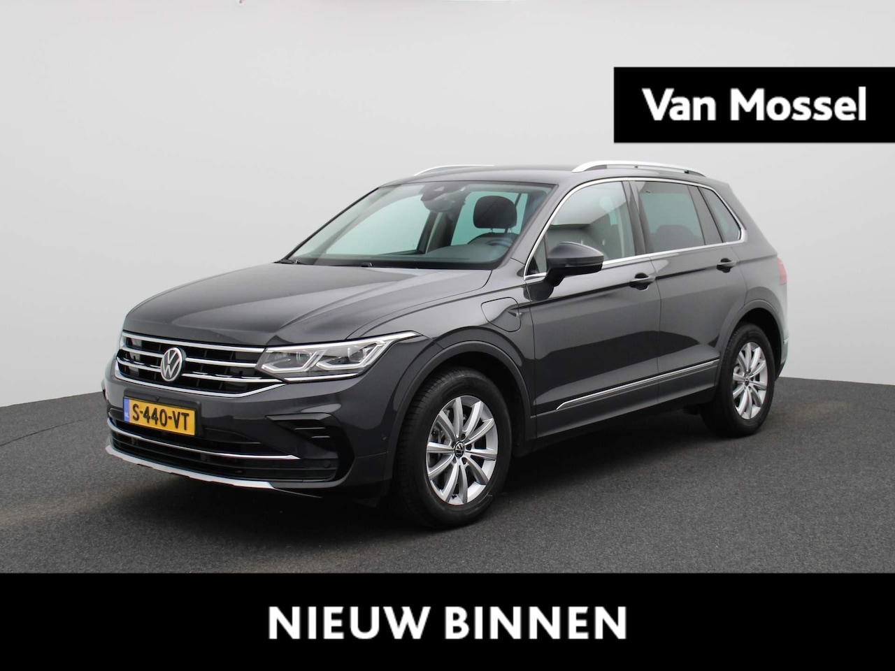 Volkswagen Tiguan - 1.4 TSI eHybrid Elegance 245 PK DSG | Apple Carplay | Stoelverwarming | 360 Graden Camera - AutoWereld.nl