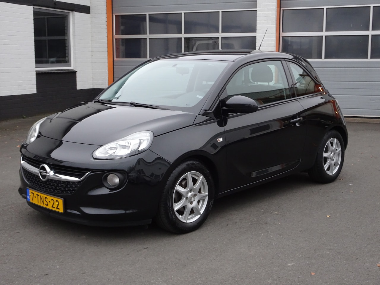 Opel ADAM - 1.2 Airco, licht metalen velgen, winterbanden set , enz - AutoWereld.nl