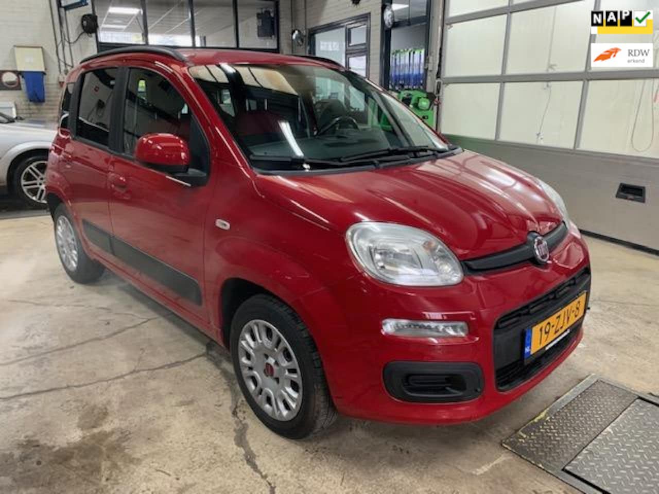 Fiat Panda - 0.9 AUTOMAAT 5 DRS 2012 € 6750.- 80.000 KM NAP - AutoWereld.nl