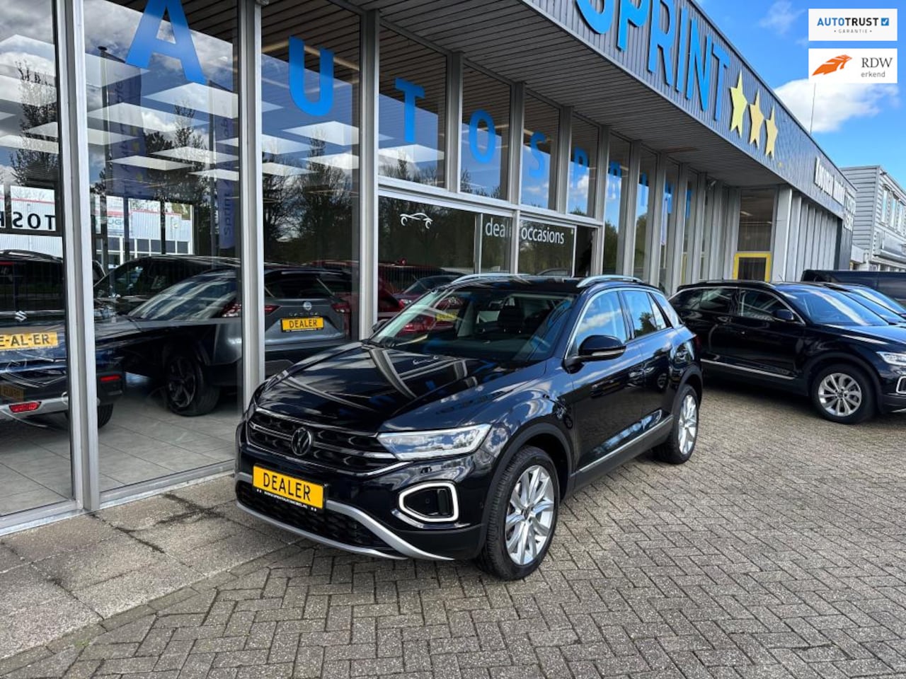 Volkswagen T-Roc - 1.5 TSI Style 150PK / CARPLAY / ACHTERUITRIJCAMERA / ELEKTRISCHE ACHTERKLEP - AutoWereld.nl