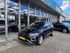 Volkswagen T-Roc - 1.5 TSI Style 150PK / CARPLAY / ACHTERUITRIJCAMERA / ELEKTRISCHE ACHTERKLEP