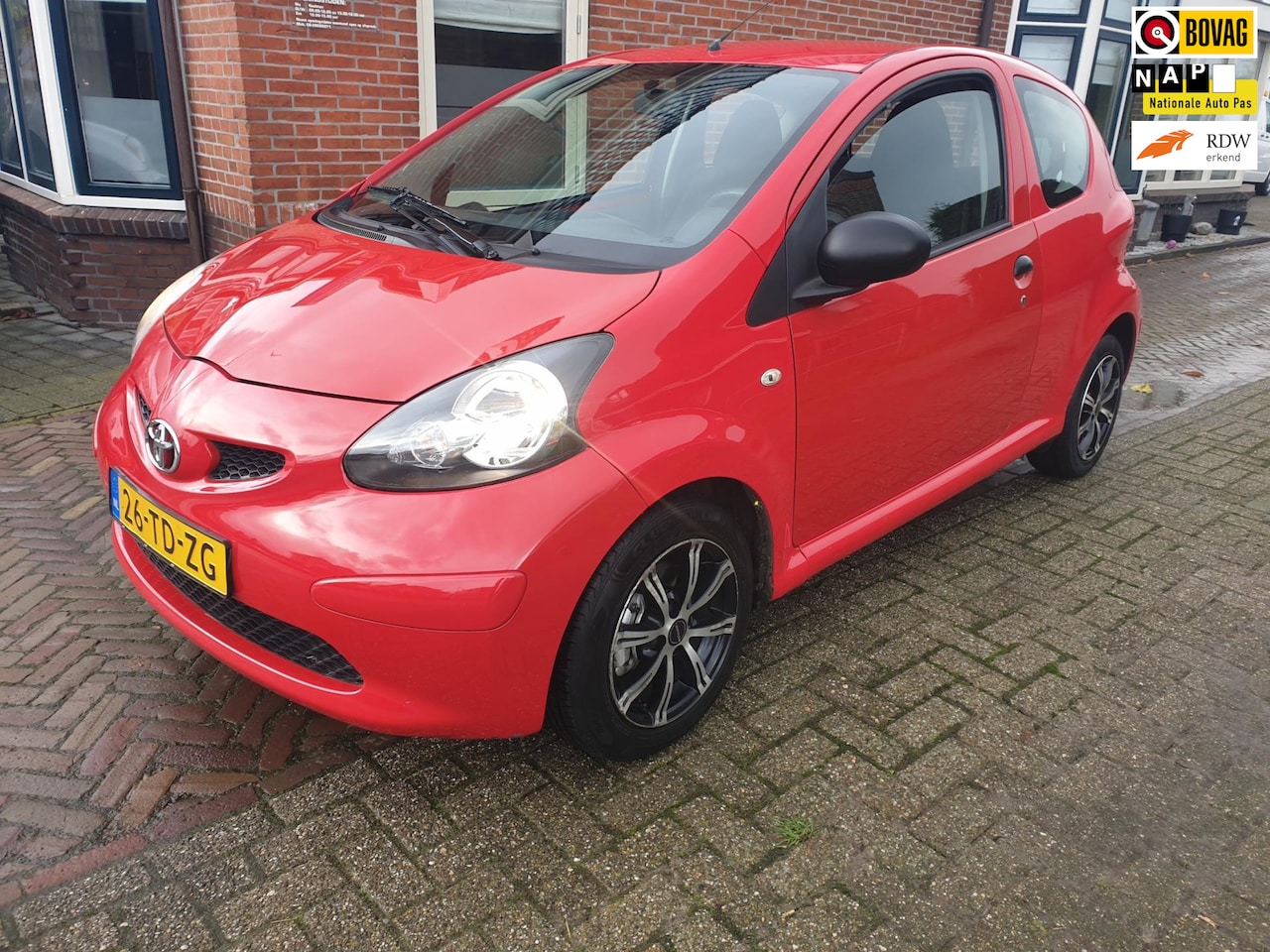 Toyota Aygo - 1.0-12V NWE APK Rijklaar - AutoWereld.nl